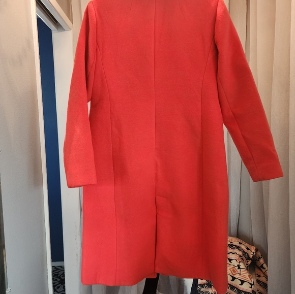 Knee length Red Coat Candice Cameron Bure - Picture 3 of 9